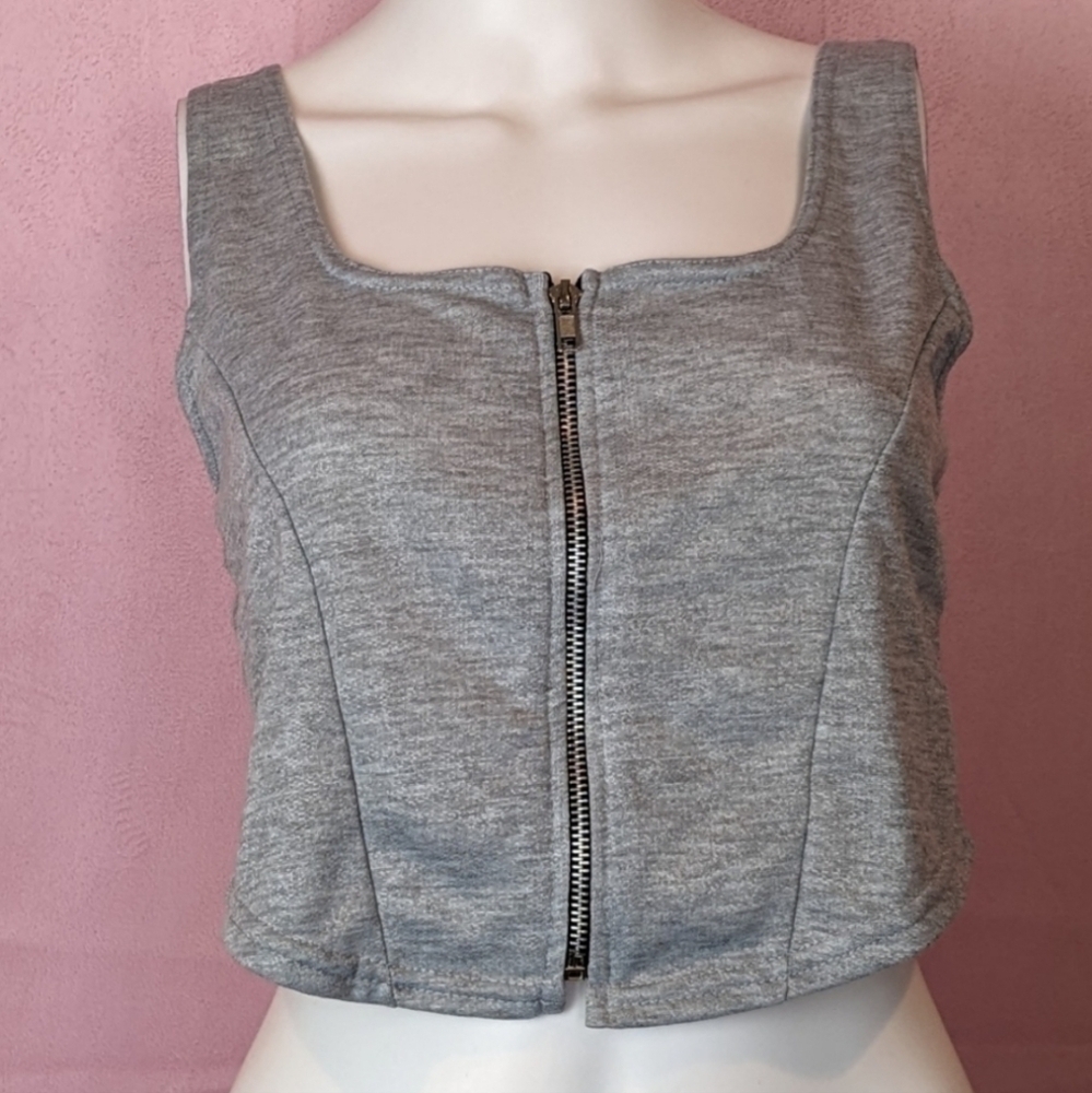 PrettyLittleThing Gray Square Neck Zip Front Corset Style Crop Top size 10